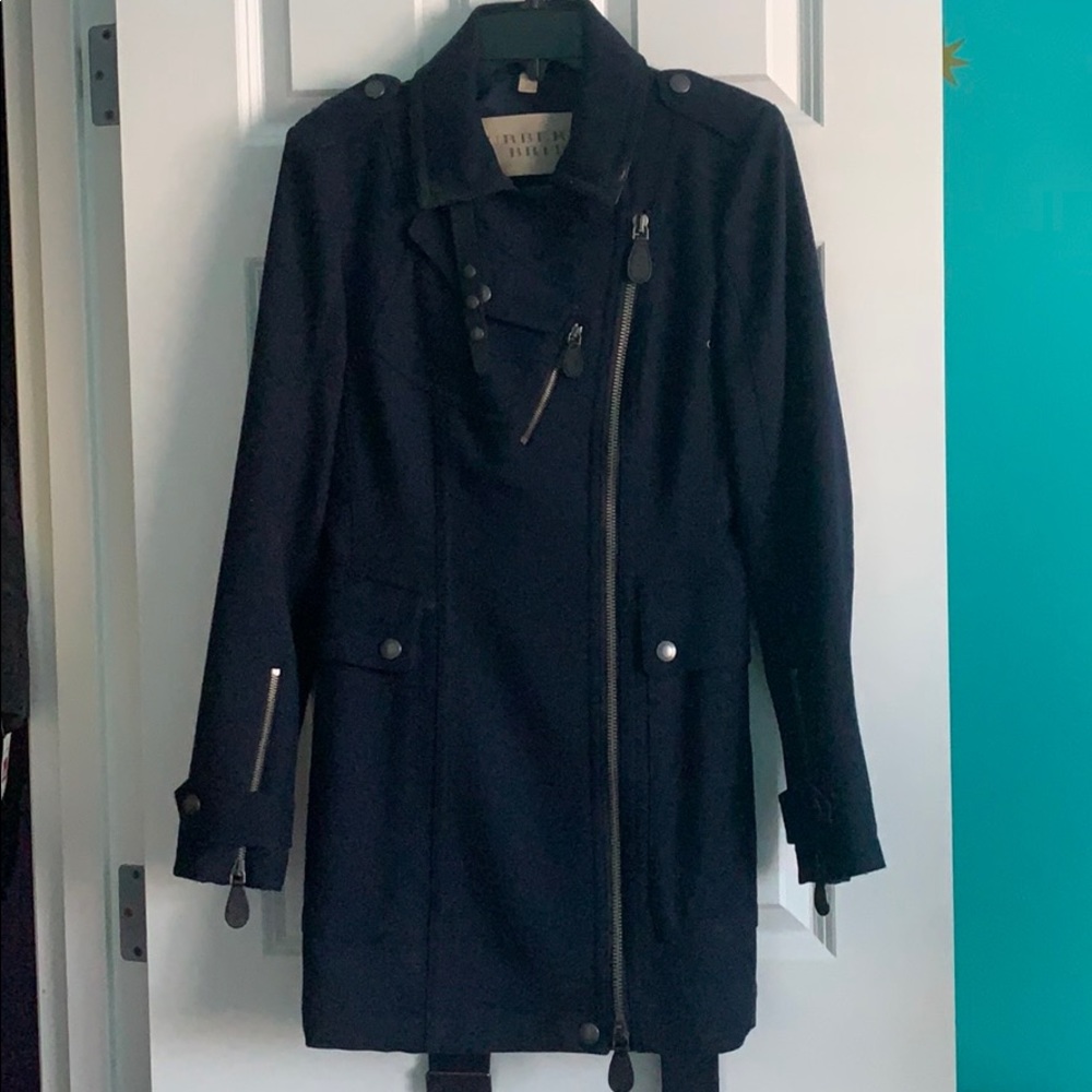 Burberry jacket 🧥 size 6